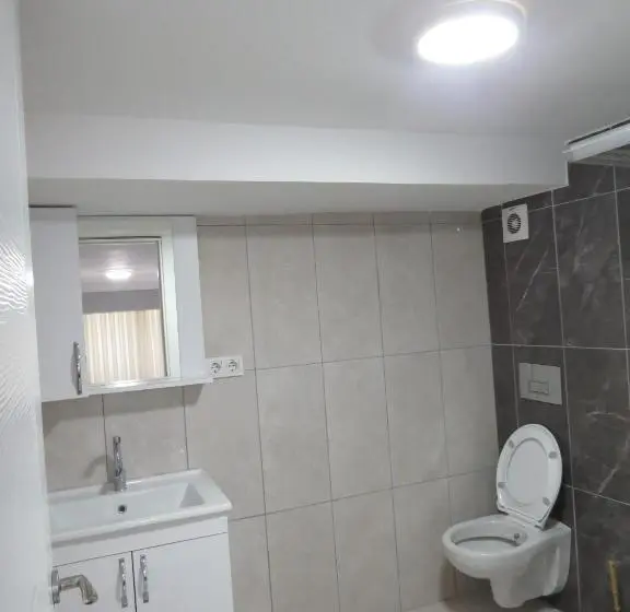 Standard-huone, Kaya