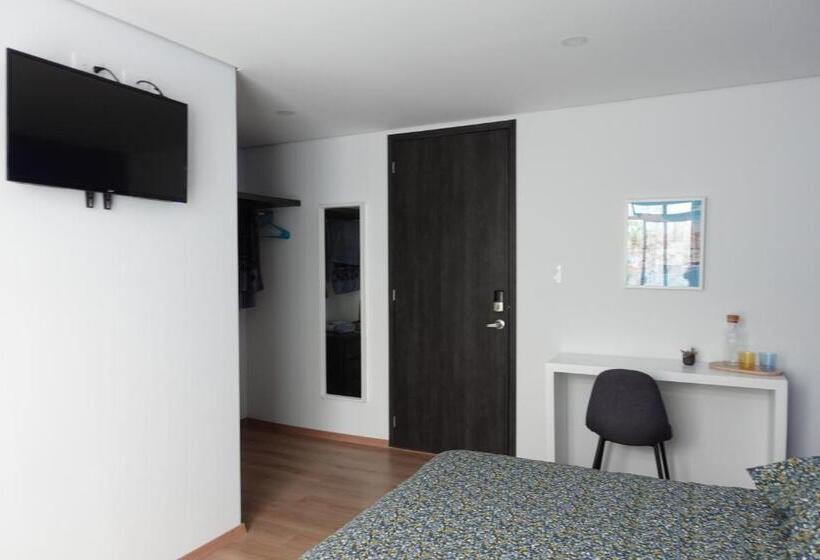 غرفة قياسية مزوَّدة بتراس, Maison Lapinou