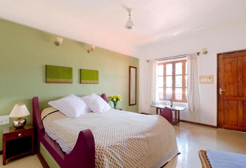 חדר סטנדרט, Skylark Resort