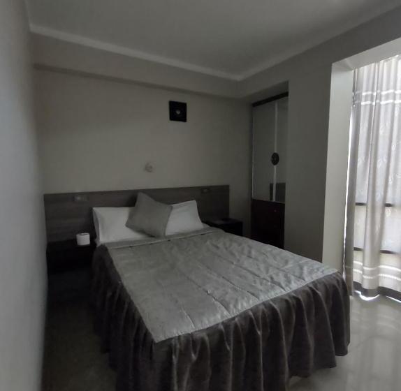 Семейный Номер, Hostal El Reflejante