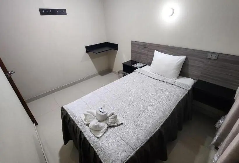 اتاق استاندارد یک نفره, Hostal El Reflejante