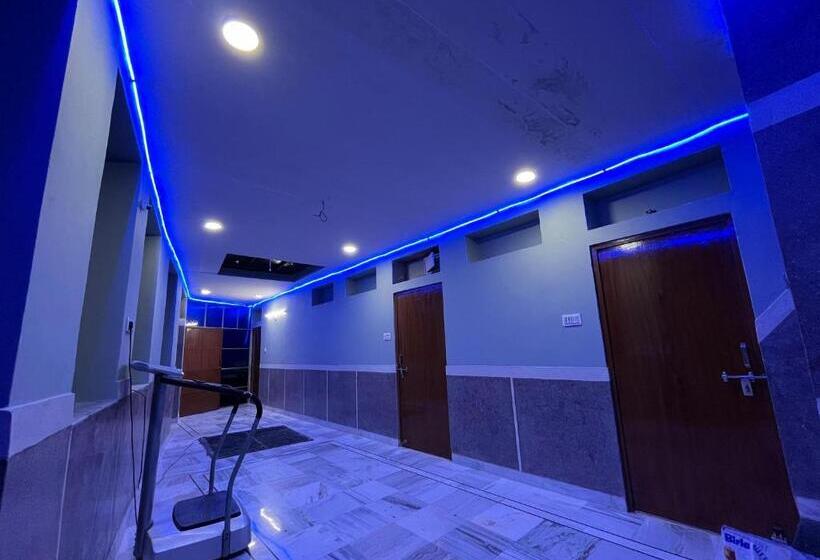 اتاق اکونومی, Moon Night Guest House