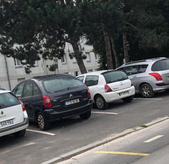 اتاق استاندارد یک نفره, Room In Apartment   Private Room In Beavais