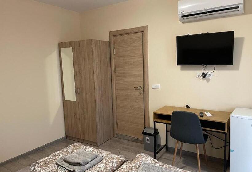 Standardrum med Balkong, Zaraapart