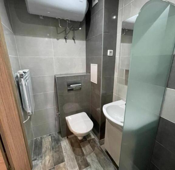 Standardrum, Zaraapart