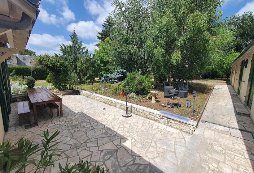 חדר סטנדרט נוף לגינה, La Chambre Des Châteaux