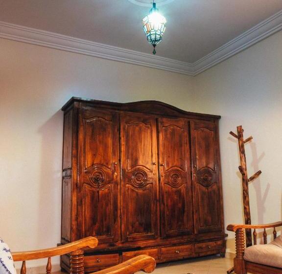 اتاق استاندارد با سرویس بهداشتی مشترک, Chill Surfer Hostel