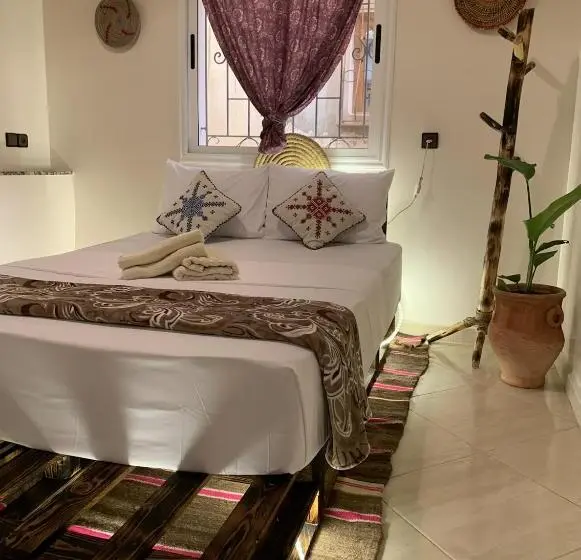 デラックスルーム, Chill Surfer Hostel