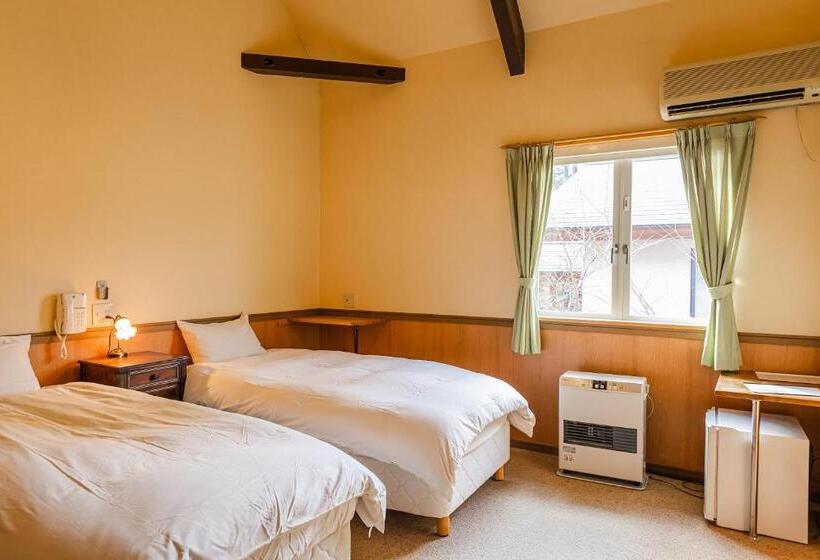 バス共有のスタンダードルーム, Funny Inn