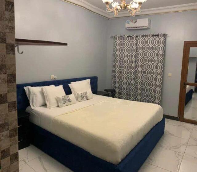 اتاق لوکس با تخت بزرگ, L Integrale