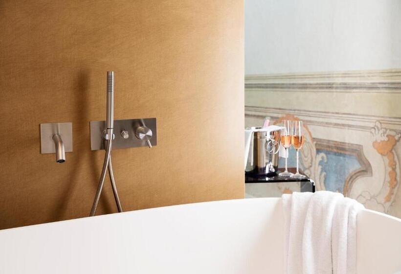 Апартаменты Deluxe 1 Спальня, Palazzo Giusti Suites And Spa