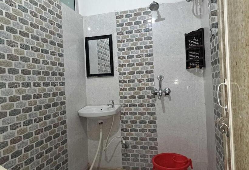 חדר קלאסי לשלושה, Spot On Maya Palace