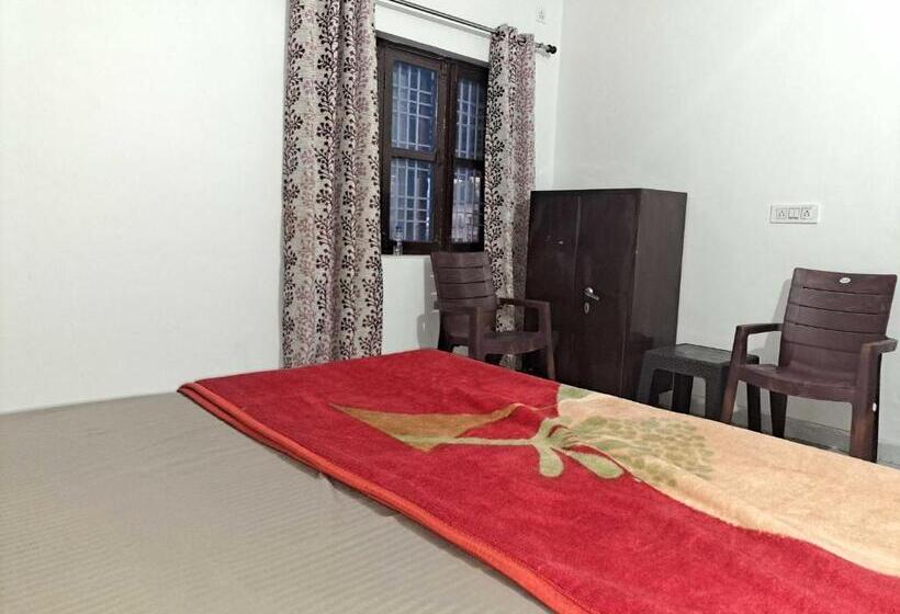 חדר קלאסי לשלושה, Spot On Maya Palace