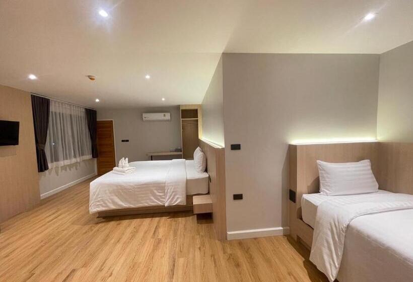 패밀리 룸, V1 Boutique