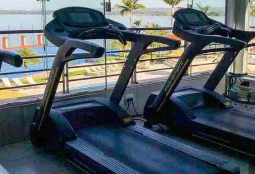 バルコニー付き１ベッドルームアパートメント, Lakside Residêncial