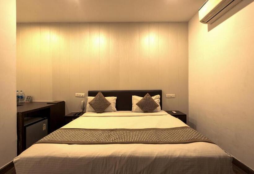 غرفة ديلوكس, Luxury Tashree Hotel At Airport