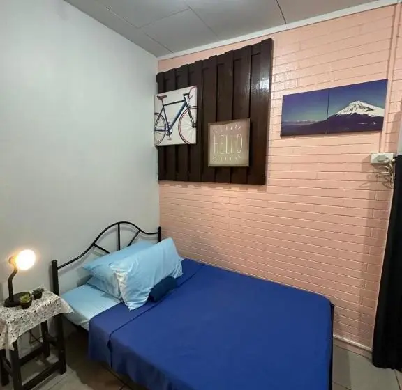 Habitació Quàdruple Clàssica, Nappers Hostel