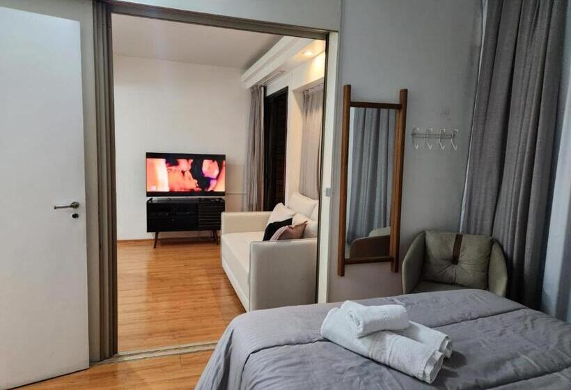 استودیو استاندارد با بالکن, Qi Intelligence Flat Ibirapuera