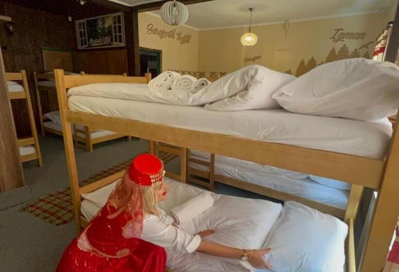 تختخواب در اتاق مشترک, Sarajevski Begluk