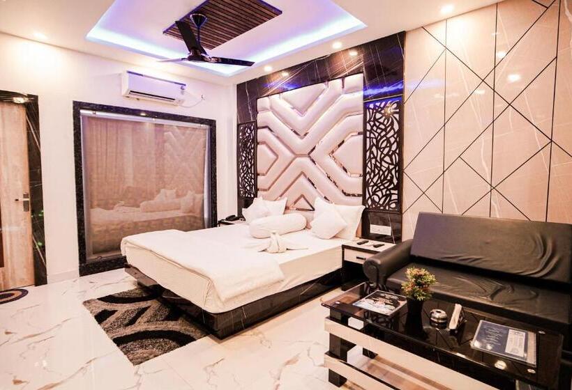 בקתה דלוקס, Bombay Beach Resort