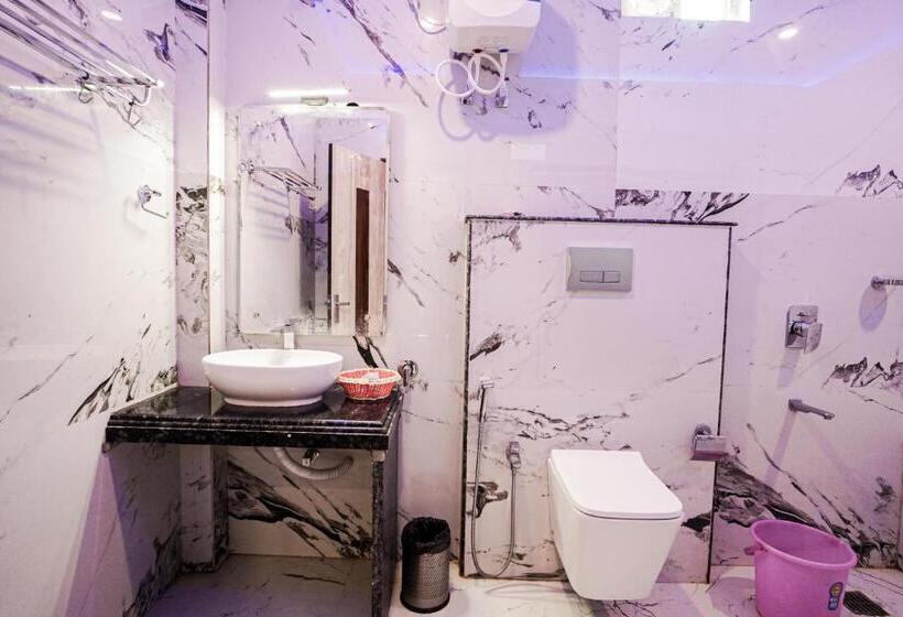 בקתה דלוקס, Bombay Beach Resort