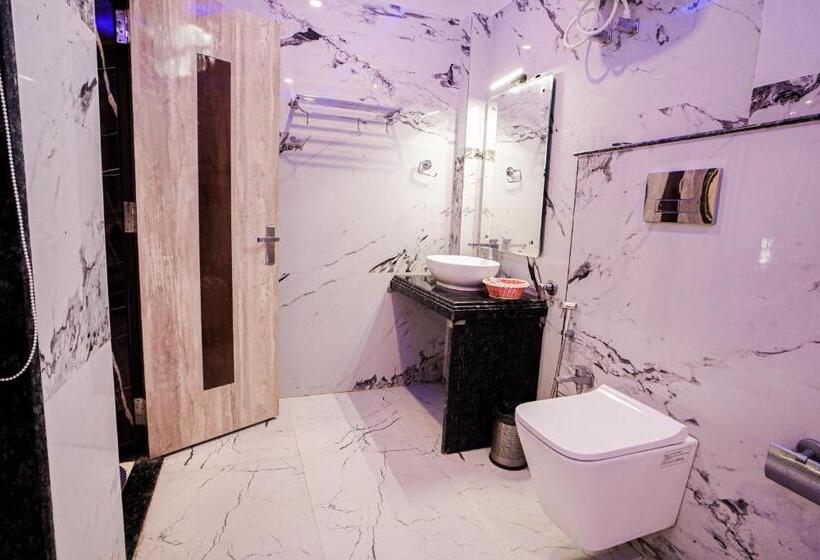 בקתה דלוקס, Bombay Beach Resort