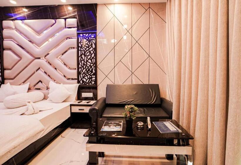 בקתה דלוקס, Bombay Beach Resort