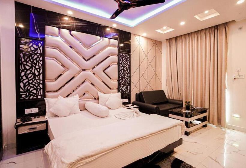 בקתה דלוקס, Bombay Beach Resort