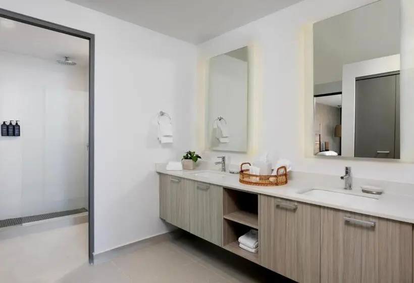 آپارتمان 1 خوابه با بالکن, Casa Costera, Isla Verde Beach, Apartments By Marriott Bonvoy