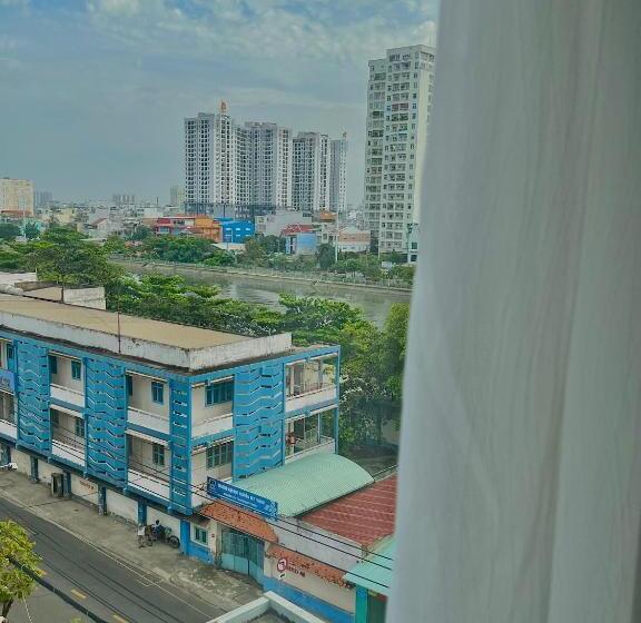 اتاق سوپریور, Haven Hut Riverside