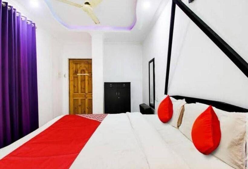 חדר קלאסי לשלושה, O Casa De Boho