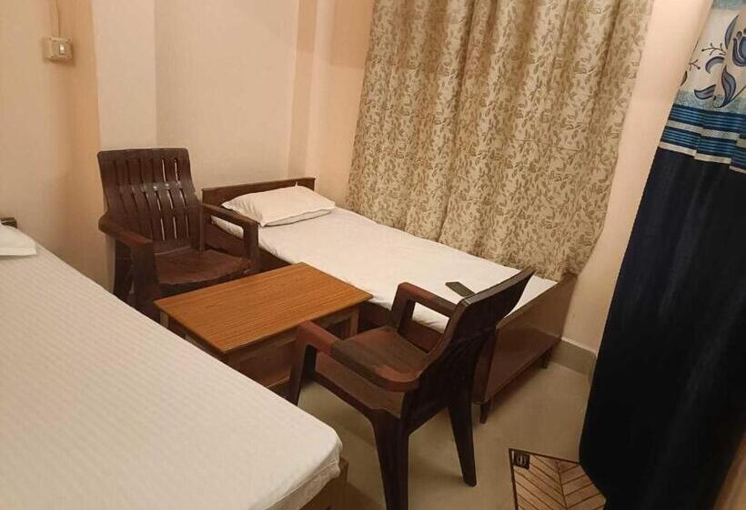 Трехместный Номер Классика, Oyo Flagship Sai Heritage Inn