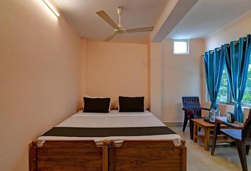 Трехместный Номер Классика, Oyo Flagship Sai Heritage Inn