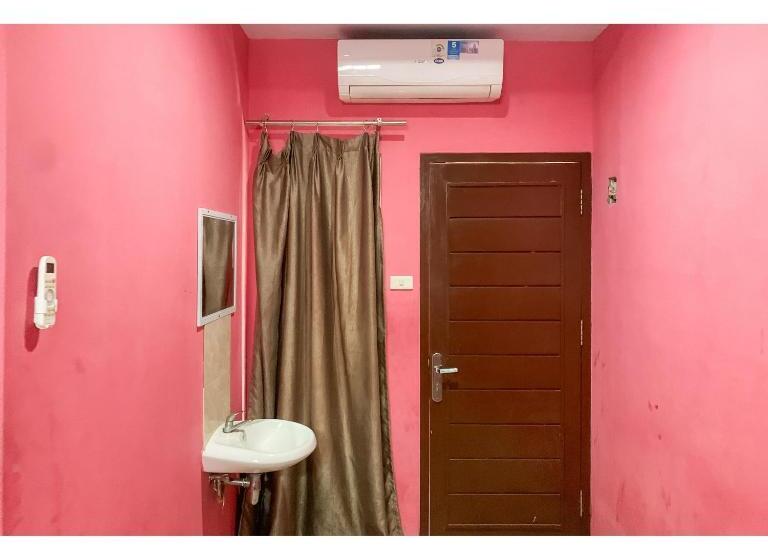 اتاق استاندارد, Reddoorz Syariah Near Jalan Urip Sumoharjo