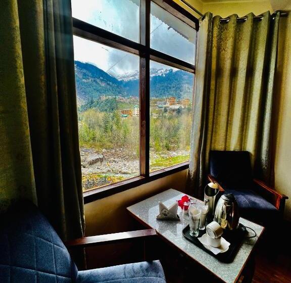 חדר סטנדרט נוף להרים, The River Way With Mountain View And Terrace