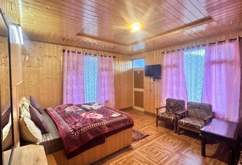 豪华房间, Rb Hotel & Resturant