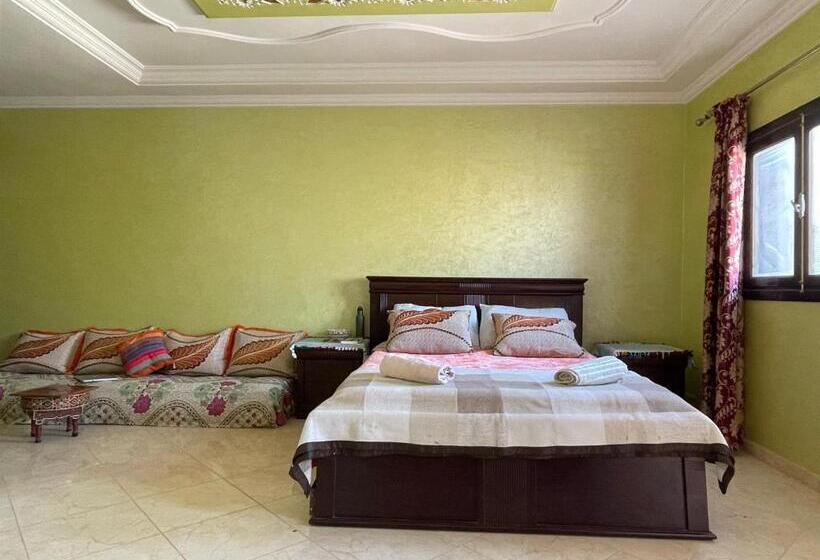 חדר סטנדרט לשלושה עם מרפסת, Dawn Surf