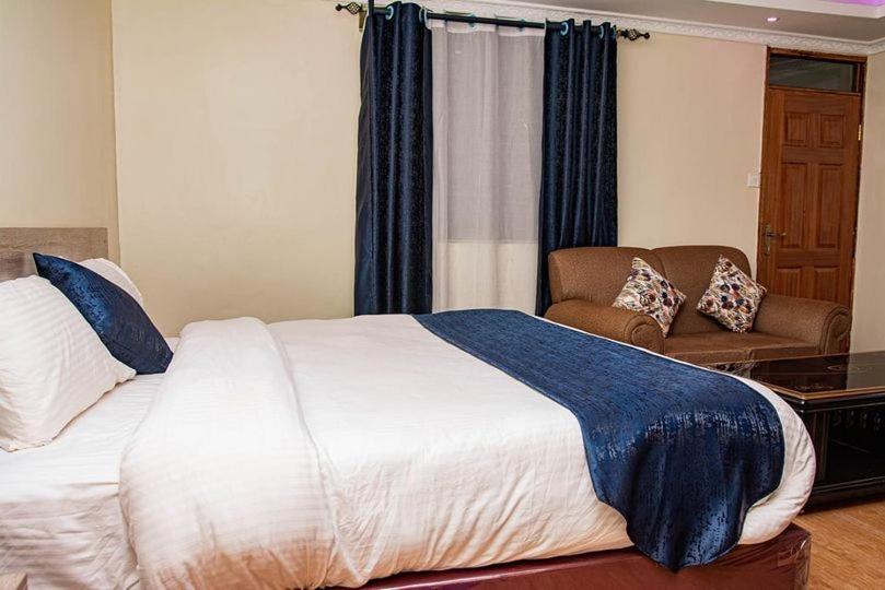 اتاق استاندارد یک نفره, Ebisa Hotel Limited