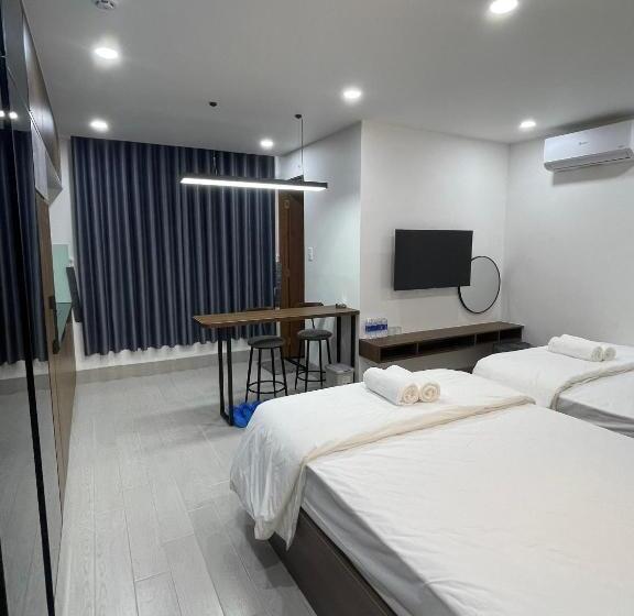 Standardzimmer Kingsize Bett, Lagi Beach