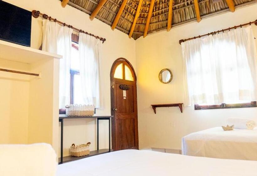 غرفة قياسية ثلاثية, Esencia Puerto Escondido