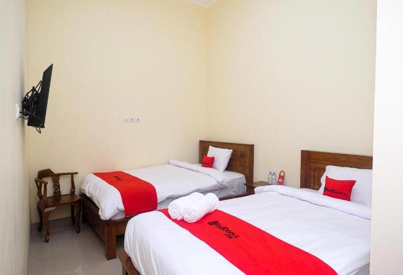 חדר סטנדרט, Reddoorz Syariah @ Klodran Solo