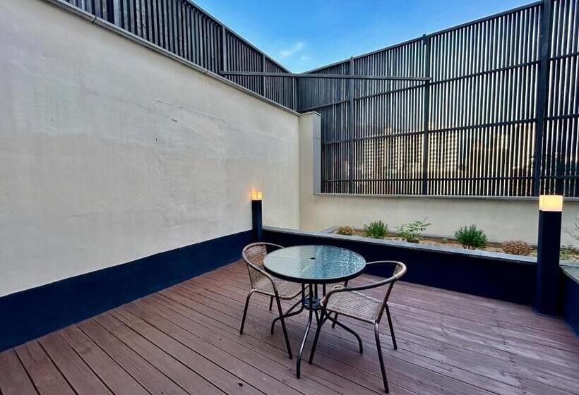 Suite with Terrace, Arieti A