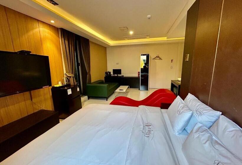 Suite with Terrace, Arieti A