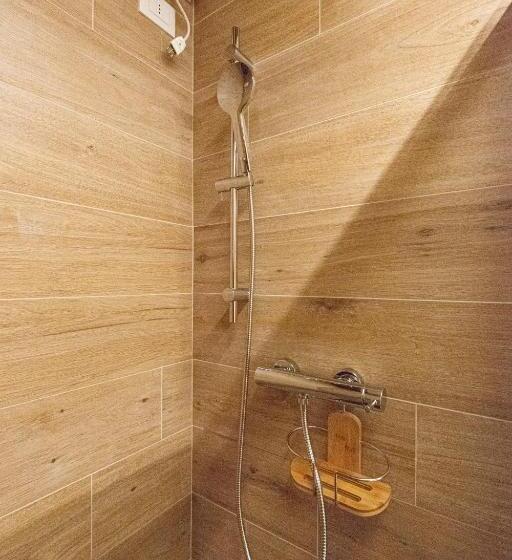 اتاق لوکس, Deluxeroom In Venice Centre