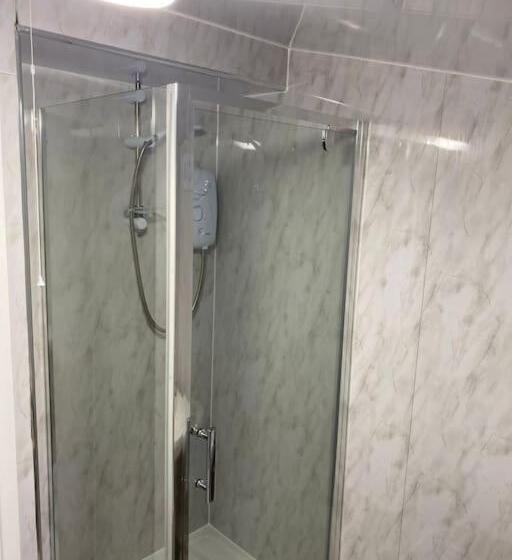 חדר סטנדרט יחיד, Dorcas Lodge   Lovely House With High Speed Wifi And Free Parking