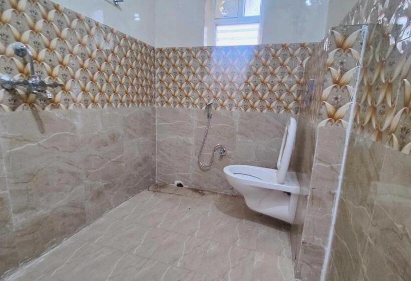 Klassiskt Trippelrum, Spot On Hotel Pink Tree