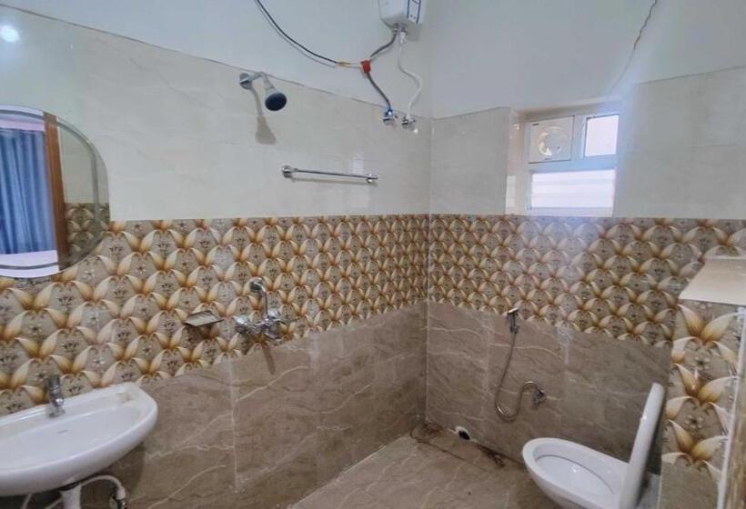 Klassiskt Trippelrum, Spot On Hotel Pink Tree