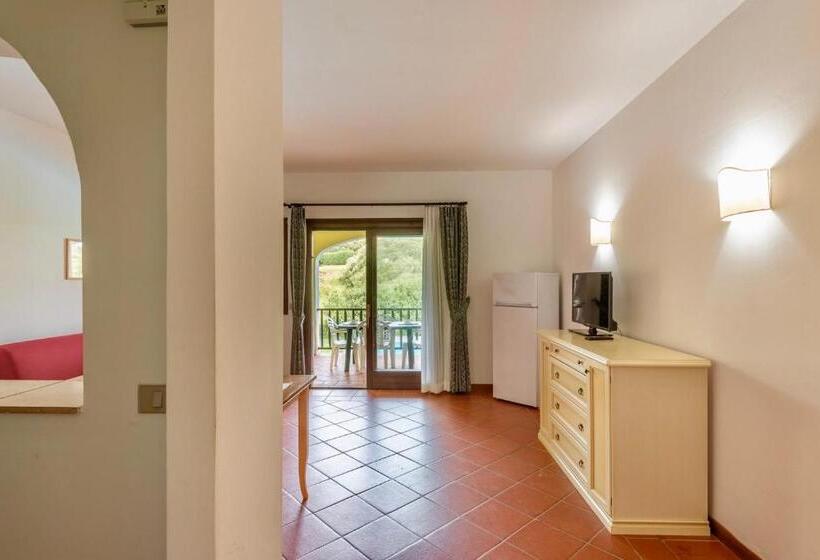 Вилла 1 Спальня, Villas With Air Conditioning And Shared Pool, Just A Few Minutes From La Pelosa Beach
