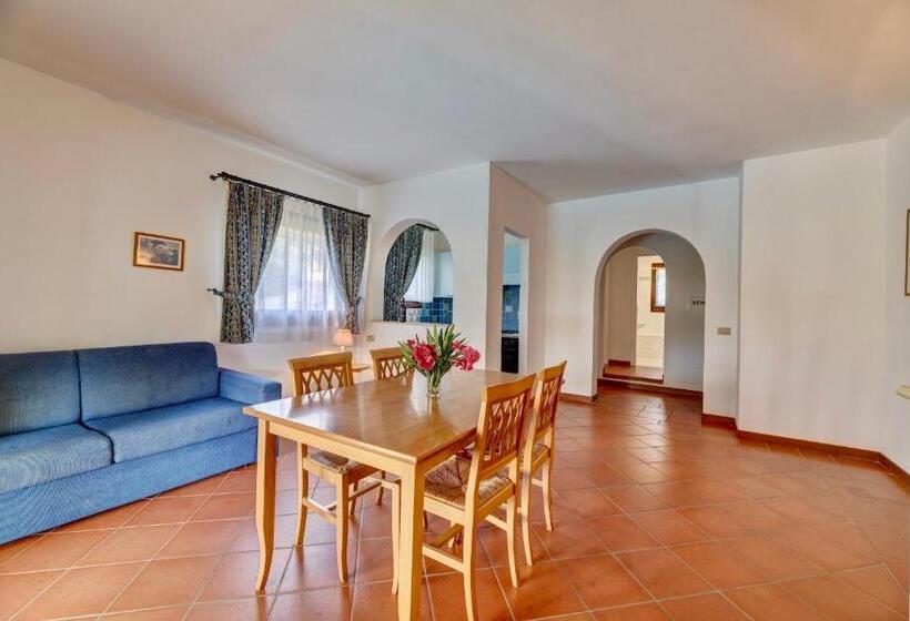 Villa 1 Quarto, Villas With Air Conditioning And Shared Pool, Just A Few Minutes From La Pelosa Beach