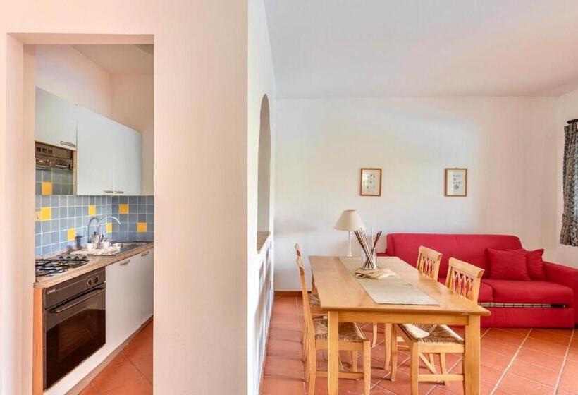 Villa 1 Quarto, Villas With Air Conditioning And Shared Pool, Just A Few Minutes From La Pelosa Beach